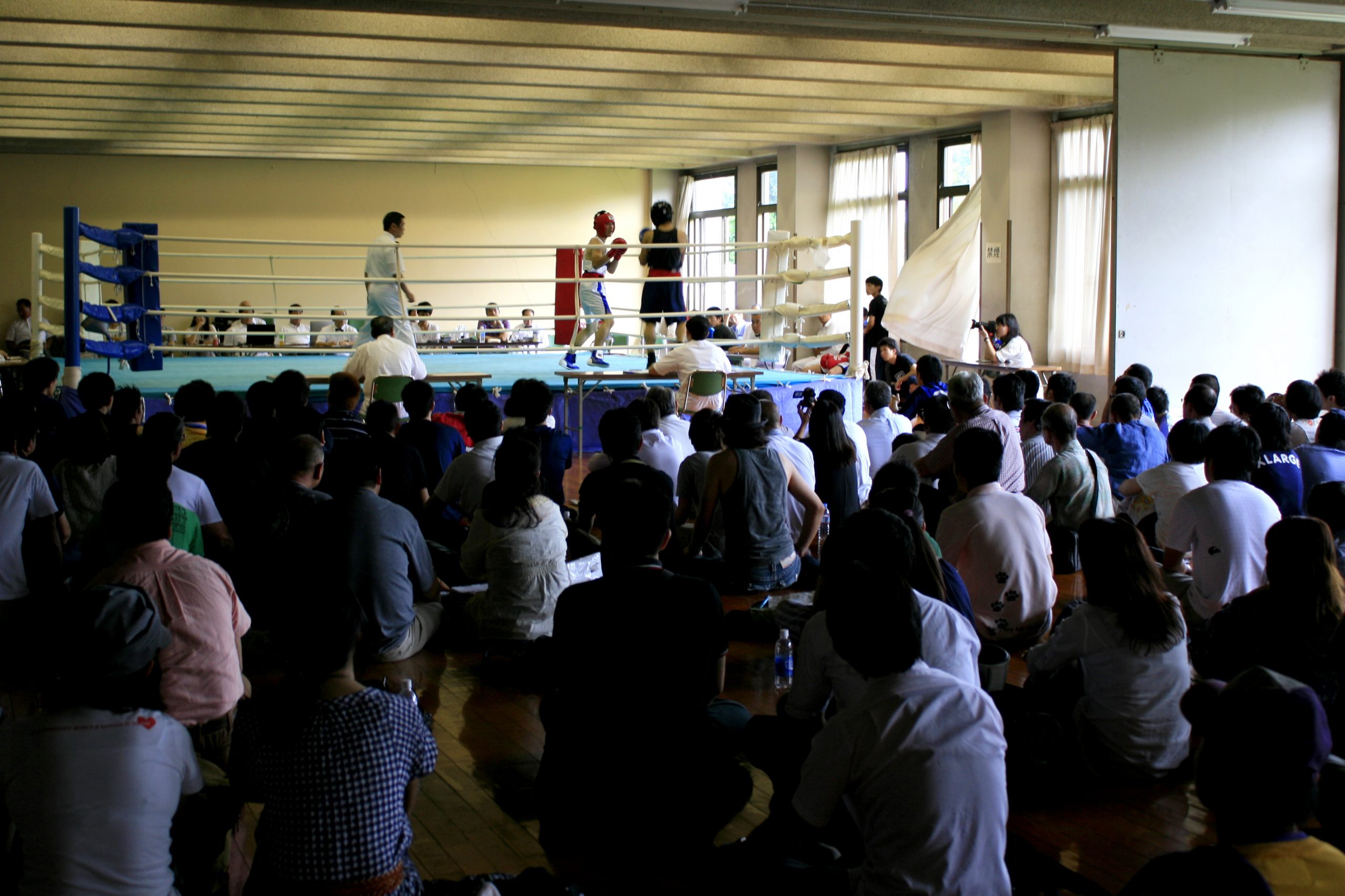 関東 神奈川 善行の ボクシング聖地 が改称でリニューアル 旧 神奈川県立体育センター 日本ボクシング連盟